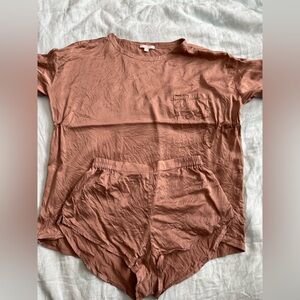 Lunya silk t shirt and shorts pajama loungewear set